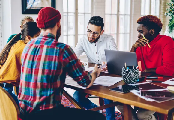 Movement building background